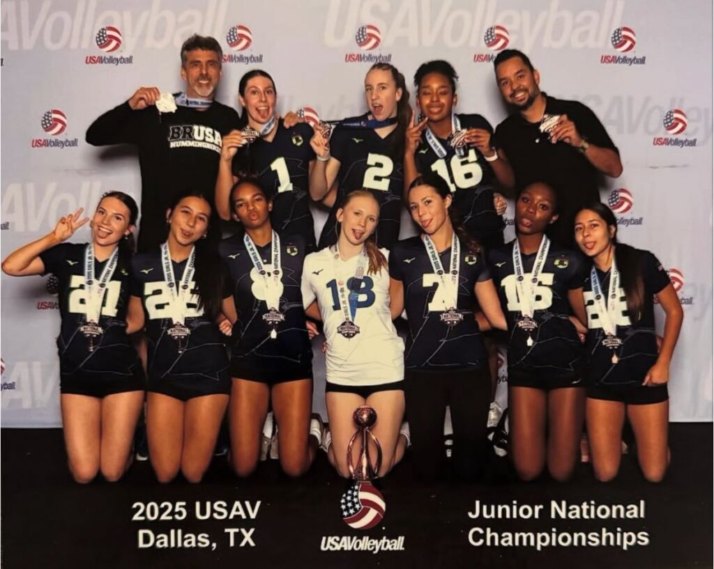 WhatsApp Image 2025-10-21 at 17.41.01 (1)